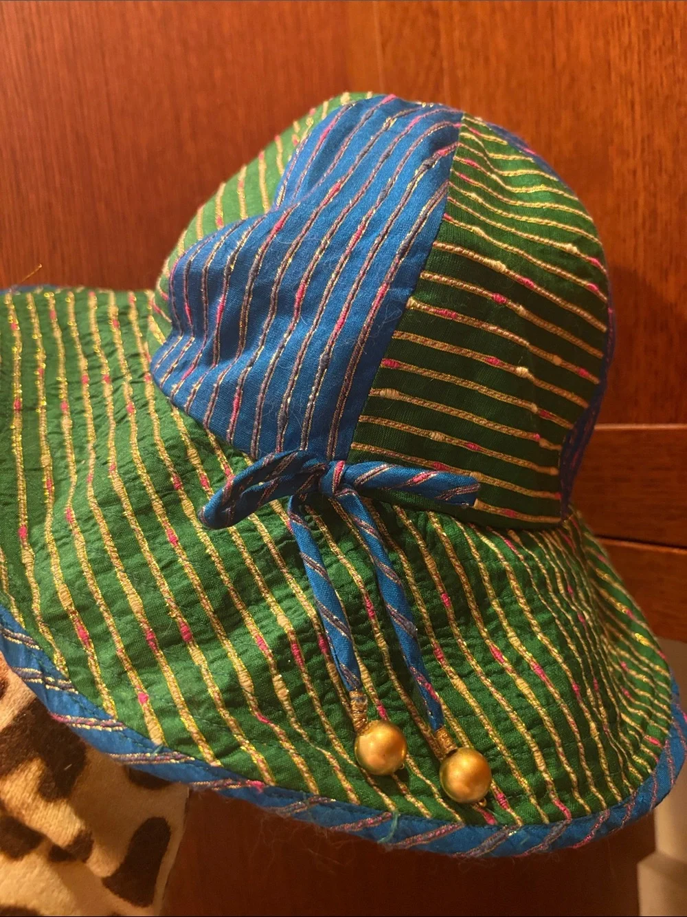 RARE ERIC JAVITS  Sun Hat Blue Green Gold Pink Wired Brim 14”/8” Head di VINTAGE - Picture 6 of 7
